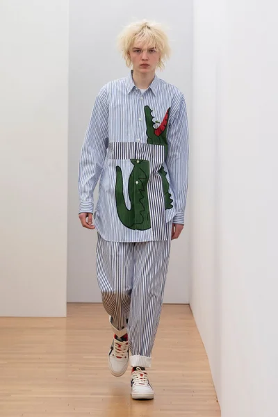 Look 23